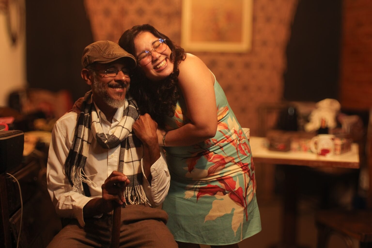 “Conversas com Chocolate” estreia em Campos com emoção, afeto e grandes encontros de gerações