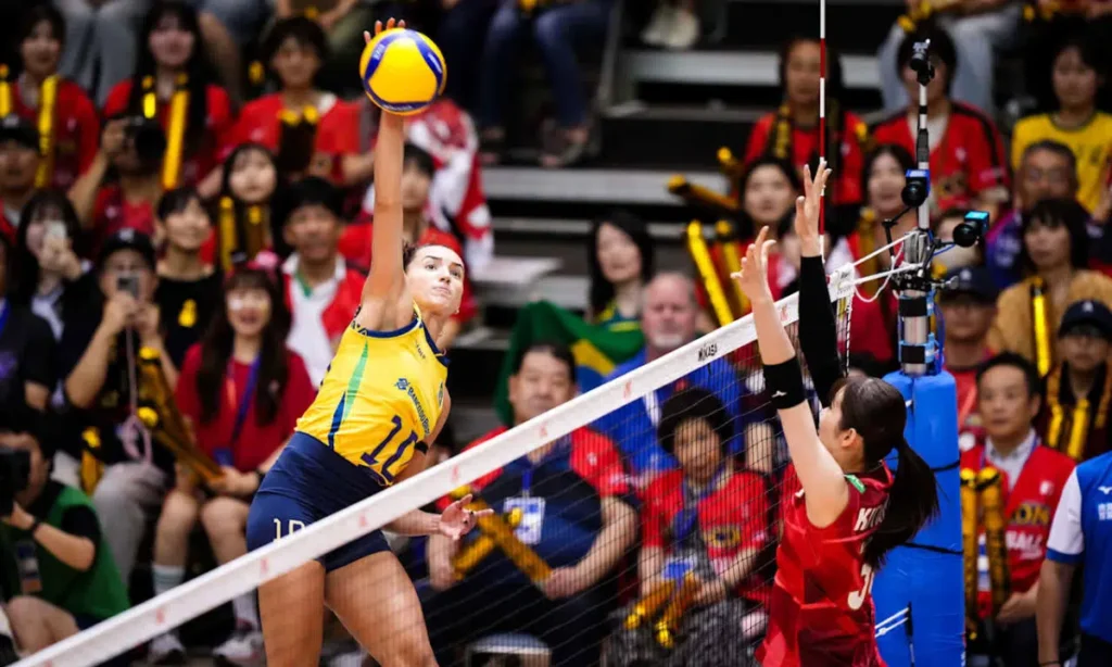 Brasil dá show contra o Japão e encerra primeira fase da VNL com vitória incontestável