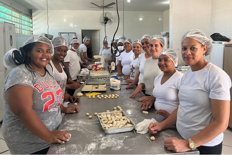 Cursos gratuitos em Campos abrem 450 vagas para capacitação profissional