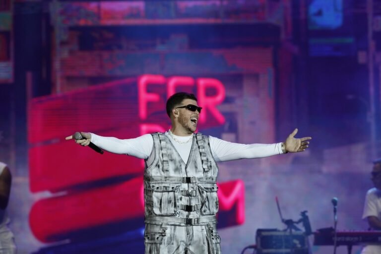 Ferrugem se apresenta em show gratuito na Praça do Santíssimo Salvador no dia 28 de setembro em Campos