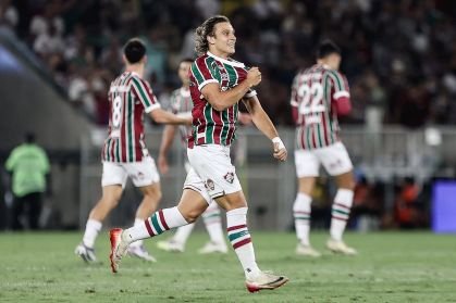 Fluminense supera o Bahia e avança às semifinais da Copa do Brasil