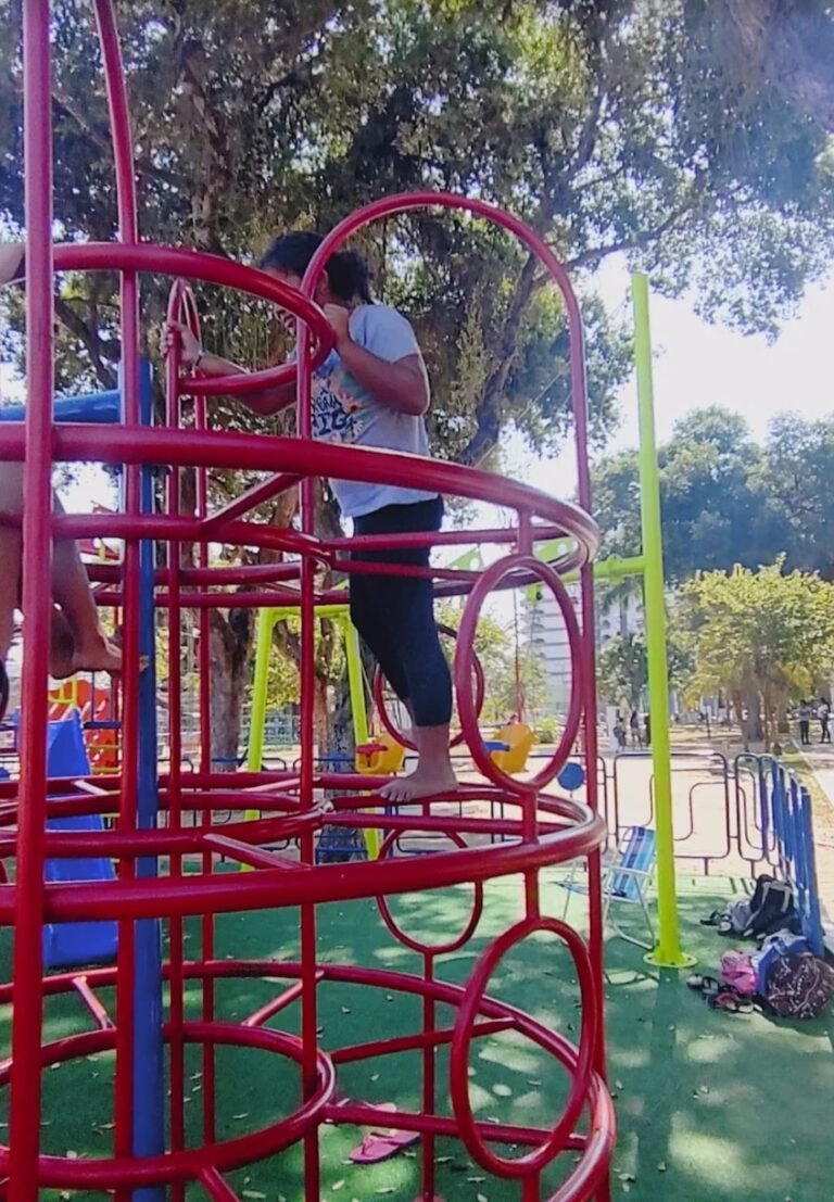 Famílias têm domingo de lazer e música no Jardim São Benedito com mais uma edição do ‘Vem pro Jardim’