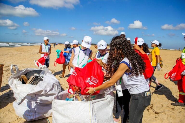 Mutirão em Iquipari reforça consciência ambiental no Dia Mundial da Limpeza