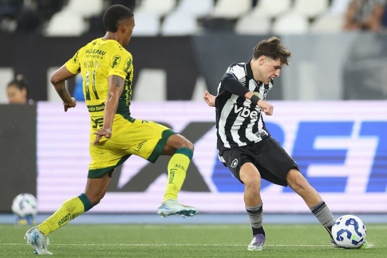 Botafogo permite virada histórica do Mirassol e empata em 3 a 3 no Nilton Santos