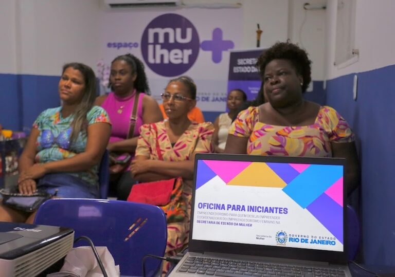 Estado capacita municípios em seminário para ampliar autonomia econômica das mulheres