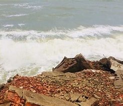 Defesa Civil em São João da Barra reforça alerta de ressaca com ondas de até 2,5 metros