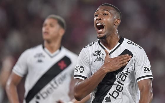Vasco vence Cruzeiro por 2 a 0 em São Januário com gols de Rayan e Paulo Henrique
