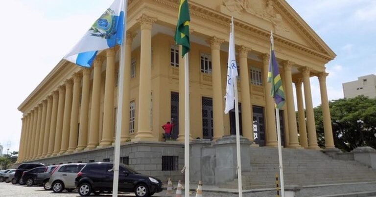 Câmara de Campos decreta luto oficial pela morte de funcionária Andréa Oliveira