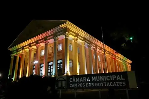 Três novos vereadores tomam posse na Câmara de Campos