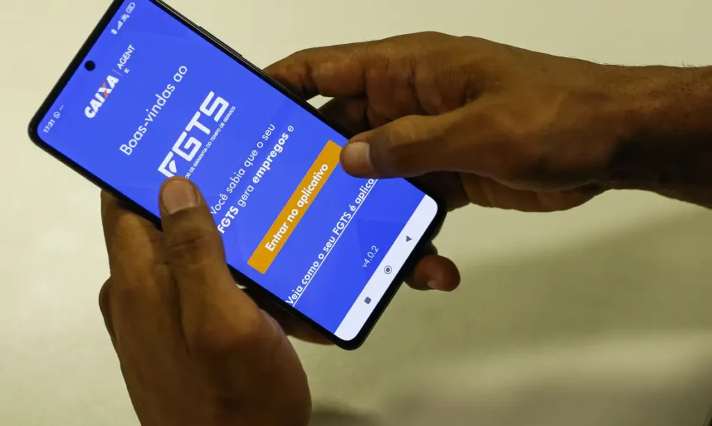 Governo impõe novas regras e limita antecipação do saque-aniversário do FGTS a R$ 2,5 mil