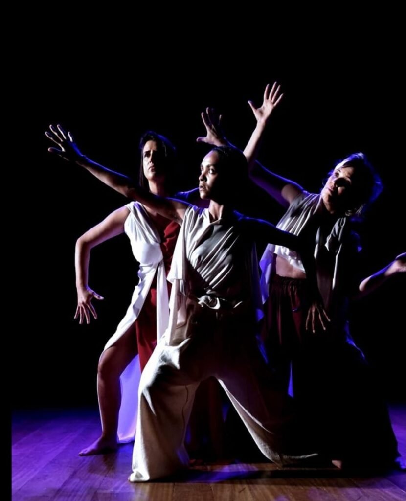 Atriz de “Todas as Flores” se apresenta nesta sexta (24) em Campos com espetáculo sobre deficiência e superação