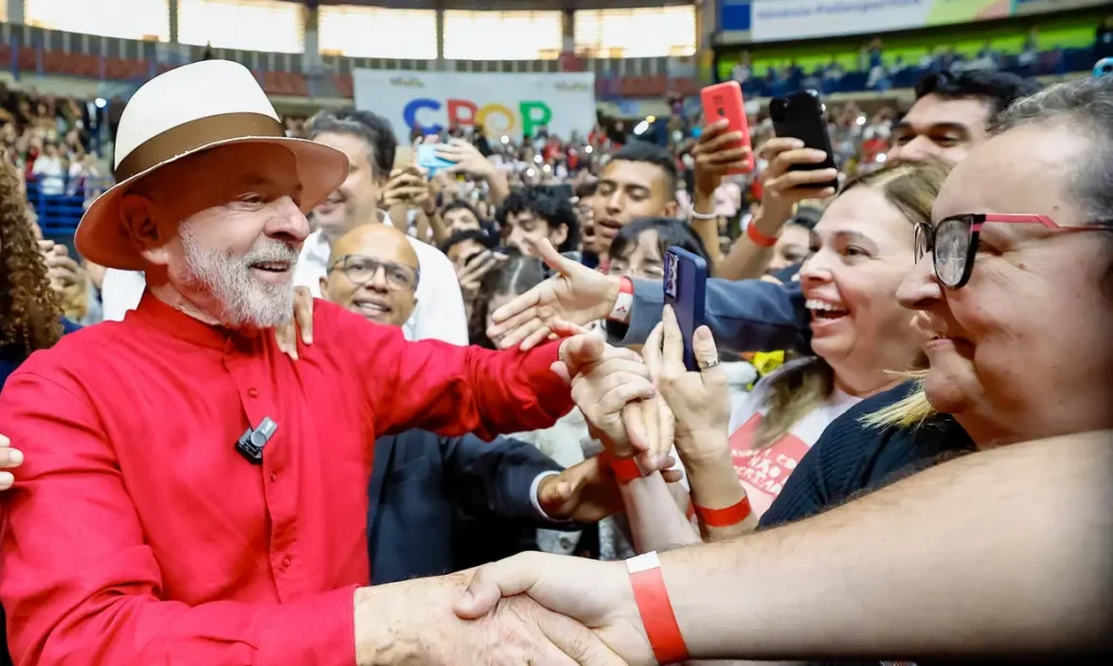 Lula defende independência da América Latina diante de pressões externas