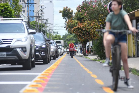 Licenciamento anual para placas 6 a 9 encerra nesta sexta-feira (31); valor chega a R$ 361,67 no RJ