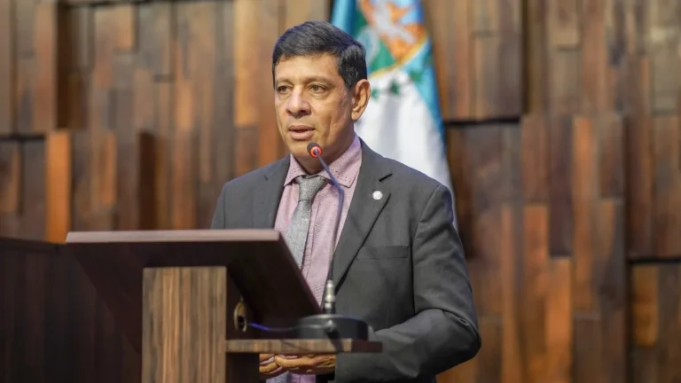 Policiais mortos no Alemão receberão Medalha Tiradentes, a maior honraria do Legislativo do RJ