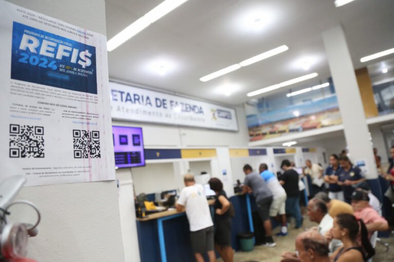 Refis 2025 expõe crise fiscal e confirma falta de recursos para pagamento do 13º em Campos
