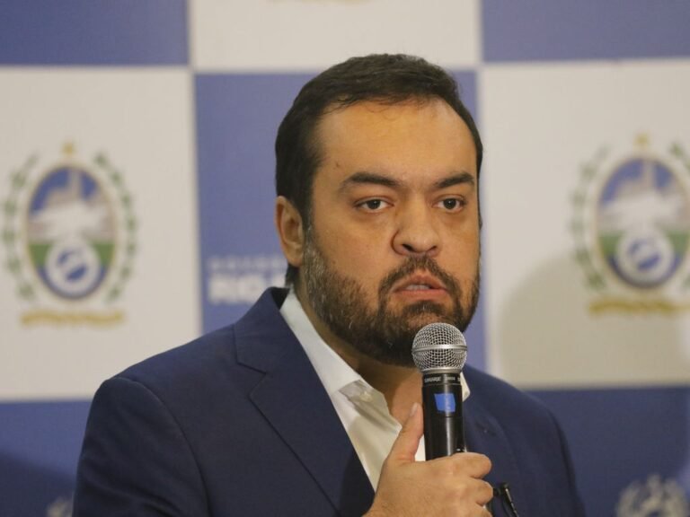 Cláudio Castro anuncia reajuste de 166% no auxílio-alimentação de policiais militares