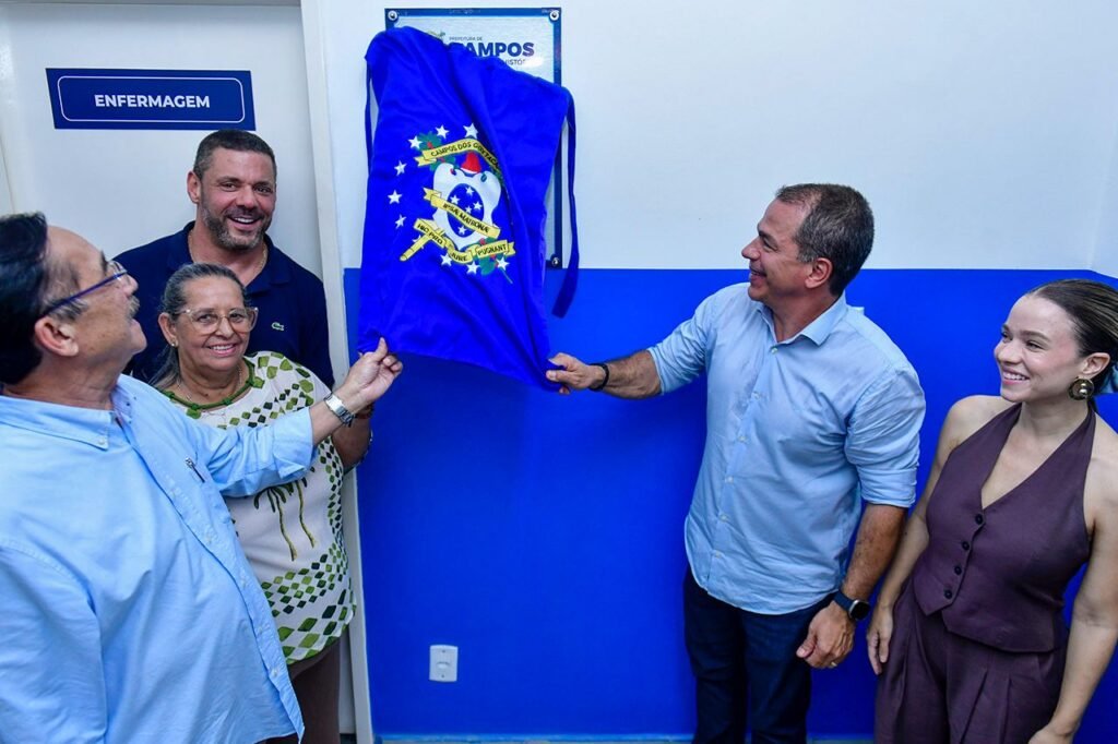 Frederico Paes entrega UBSF de Conselheiro com duas equipes de ESF