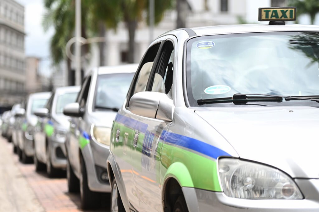 IMTT concede prazo excepcional para taxistas com vistoria vencida; mais de 200 veículos podem ser impedidos de circular
