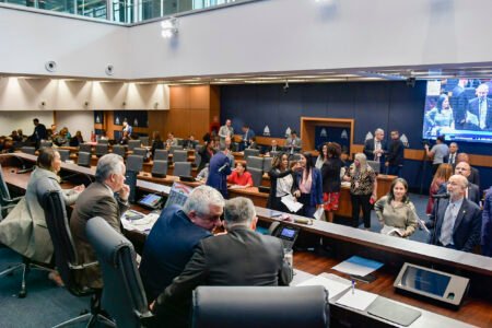 Alerj tem prerrogativa para decidir sobre prisão de deputados estaduais, prevê Constituição do RJ