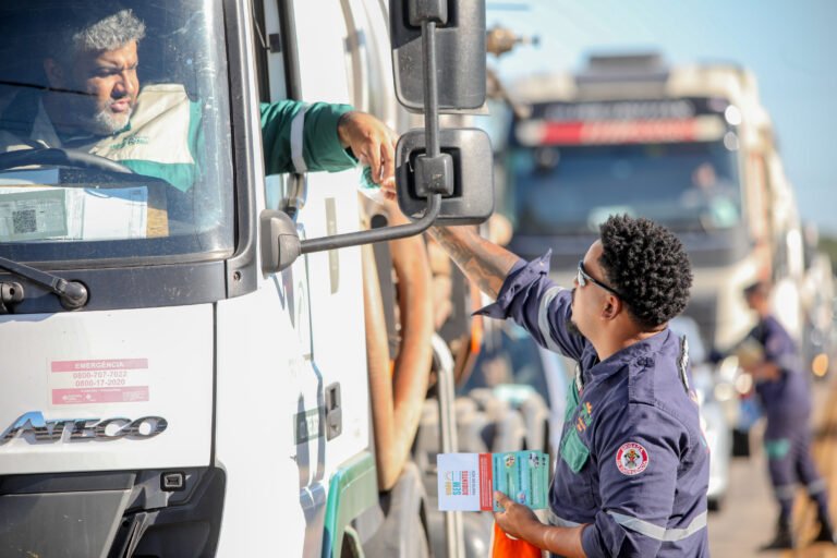 Porto do Açu reforça campanha por trânsito seguro durante o verão