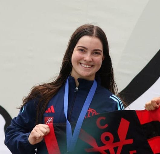 Nicole de Thuin conquista bicampeonato nos 100m livre e estabelece novo recorde no Estadual Juvenil