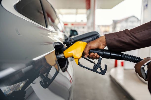 Petrobras reduz preço da gasolina e novo valor começa a valer nesta terça-feira