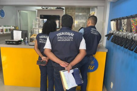 Procon/Campos alerta pais sobre itens abusivos em listas de material escolar