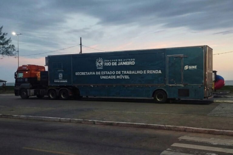 Carreta do Trabalhador leva serviços, cursos e vagas de emprego ao Farol de São Tomé neste sábado
