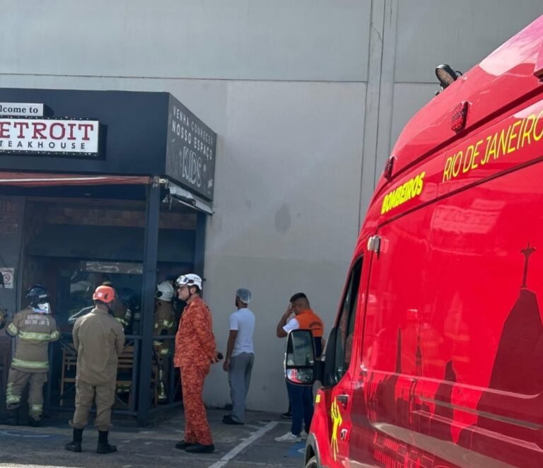 Princípio de incêndio mobiliza Corpo de Bombeiros no Detroit Steakhouse do Partage Shopping