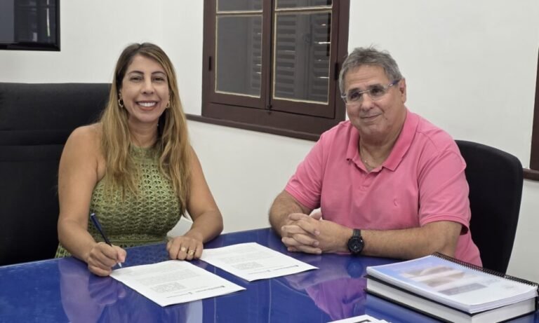 São João da Barra firma cooperação técnica para enfrentar avanço do mar no Açu