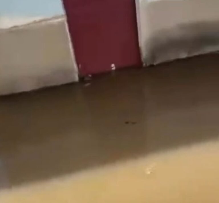 Cheia do Rio Paraíba do Sul faz água invadir casas em Atafona