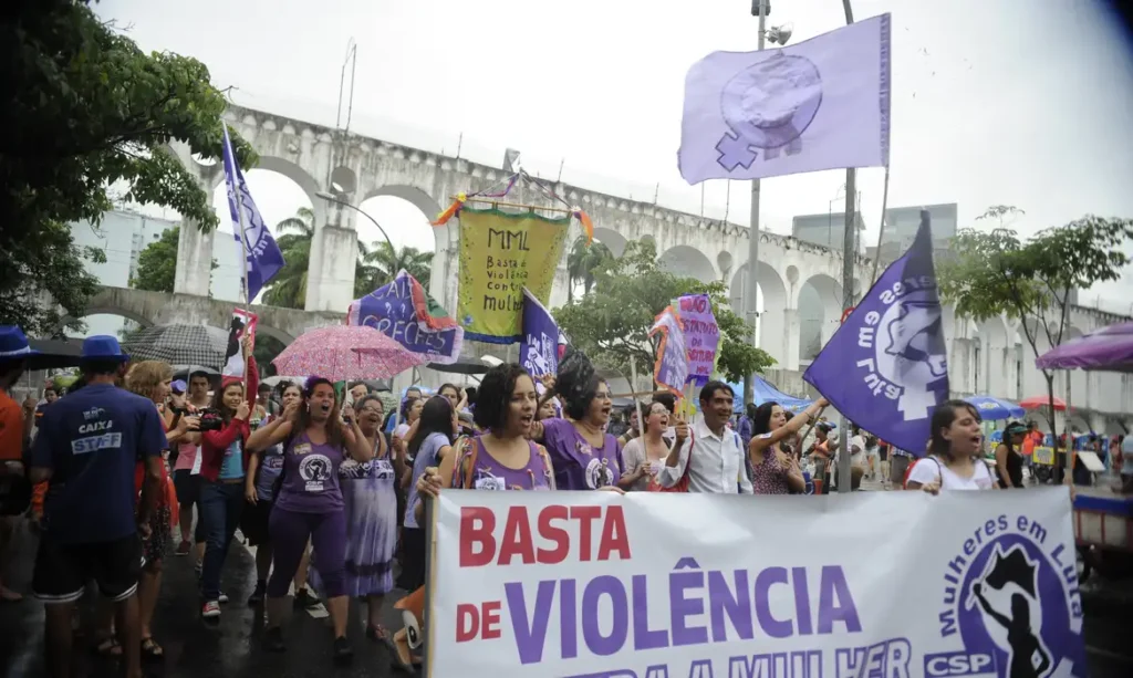 Estudo aponta que violência sexual aumenta em 74% risco de doenças cardíacas em mulheres
