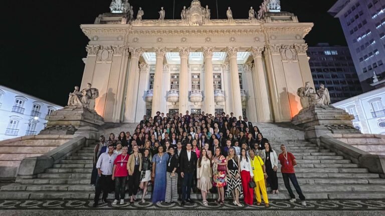 Lei criada a partir de projeto juvenil reforça combate às enchentes no RJ