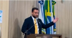 Dudu Azevedo assume liderança do governo Frederico Paes na Câmara de Campos