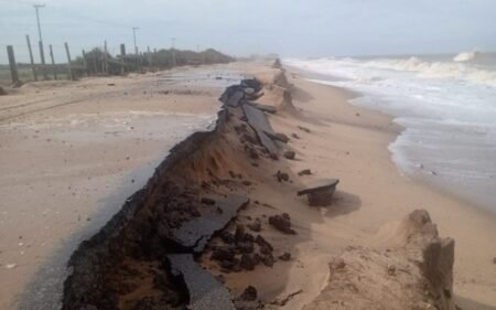 Defesa Civil alerta para risco de ressaca no litoral de Campos entre segunda e terça-feira