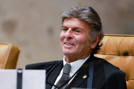 Fux mantém Ricardo Couto no comando do Governo do Rio