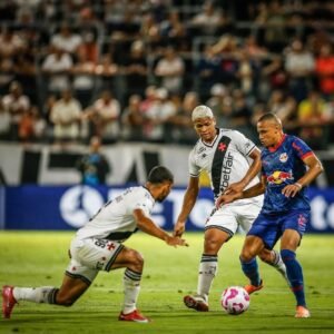 Vasco recebe o Bragantino em duelo importante no Brasileirão