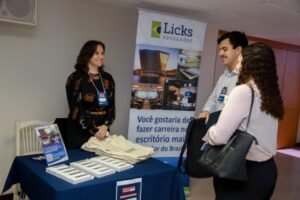 OAB-RJ promove feira com vagas de estágio e networking para estudantes de Direito