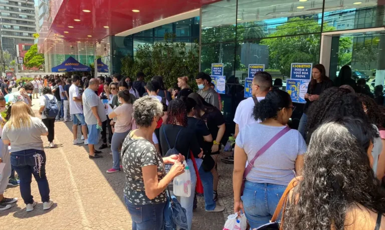 Prouni abre inscrições para bolsas de estudo do segundo semestre; prazo termina na sexta-feira