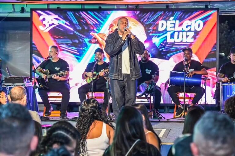 Feijuca do Naval reúne Délcio Luiz, Toninho Geraes e Projeto Nosso Samba neste sábado em Niterói