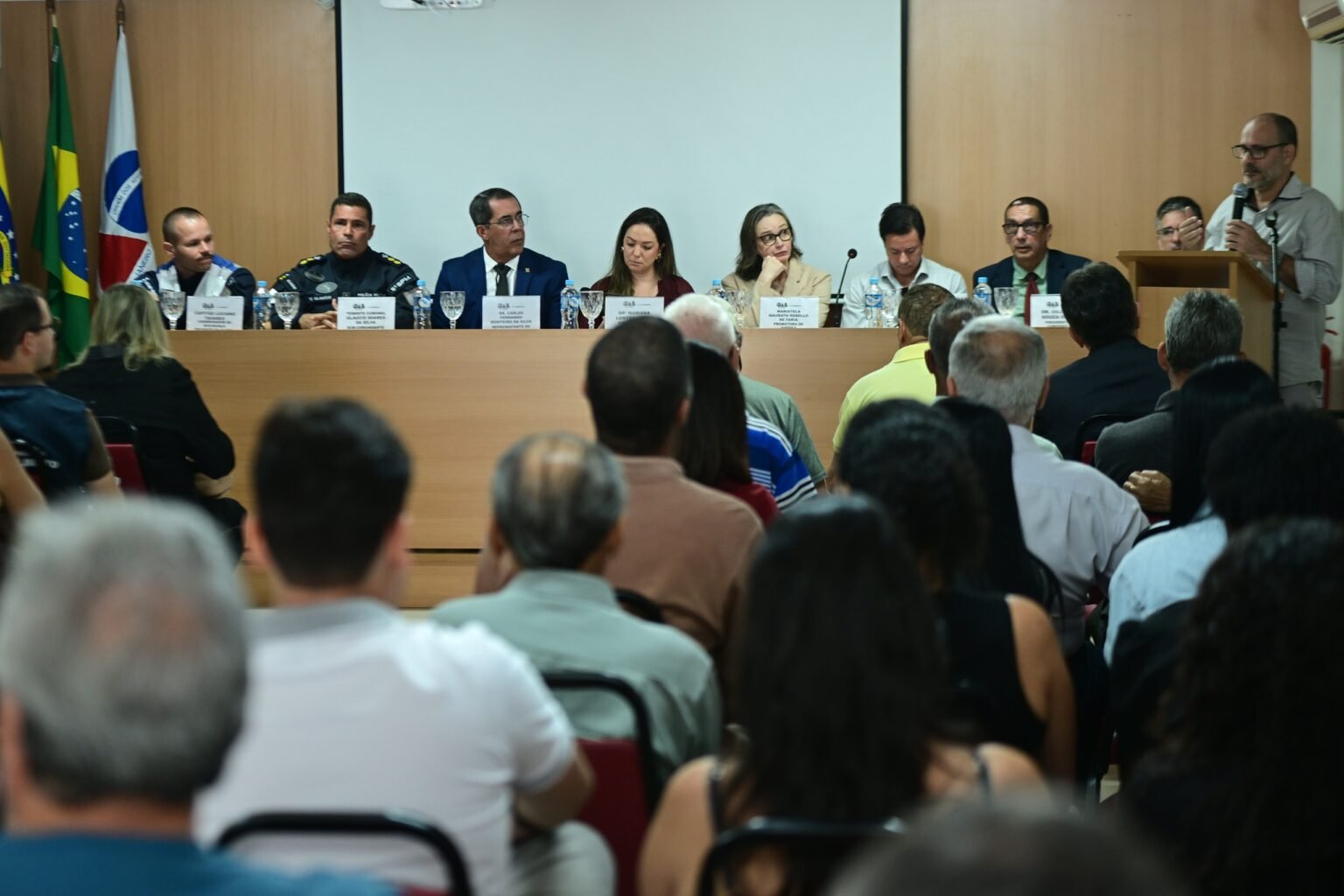 Conselho Comunitário de Segurança debate população em situação de rua e reforço da segurança em Campos