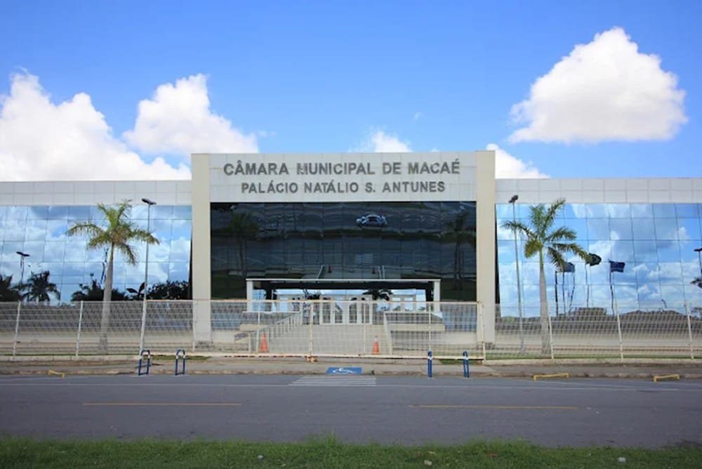 Após feminicídio, Câmara de Macaé debate reforço na proteção às mulheres