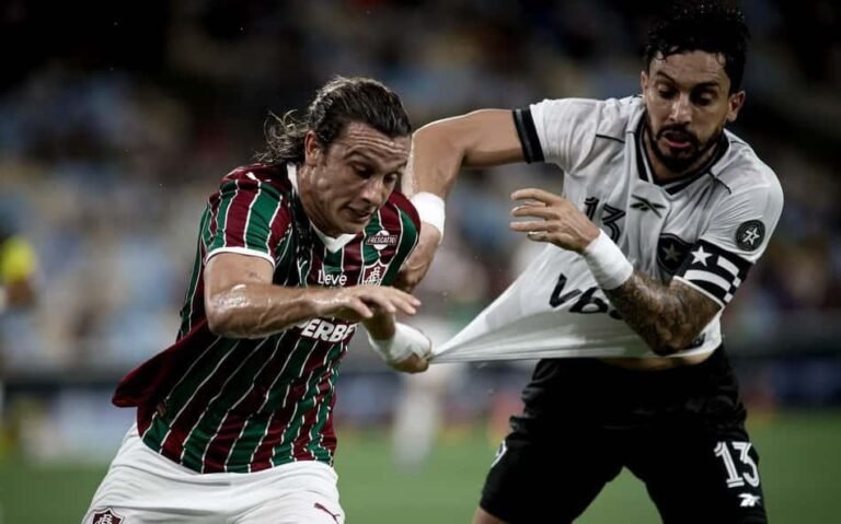 Botafogo e Fluminense fazem clássico decisivo pelo Brasileirão