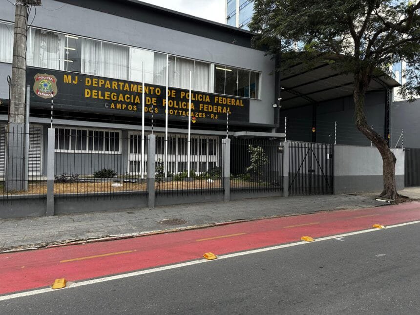 PF apreende R$ 500 mil em espécie com funcionárias do Sindipetro-NF em Campos