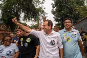 Eduardo Paes visita obras do Terminal de BRT de Santa Cruz nesta sexta-feira