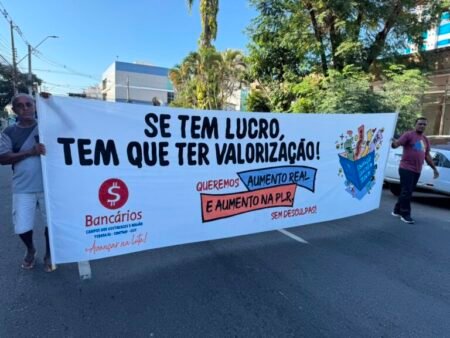 Bancários fazem manifestação nesta terça em Campos