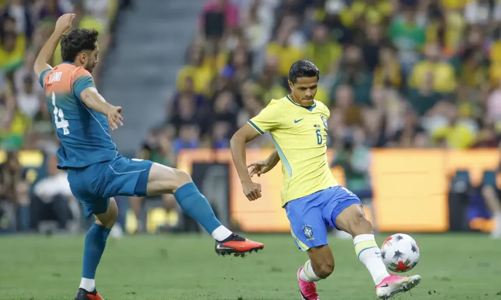 Rayan marca no fim, e Brasil empata com a Austrália no primeiro jogo após a Copa