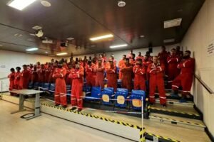 Greve de trabalhadores do setor de petróleo atinge Macaé e a Bacia de Campos
