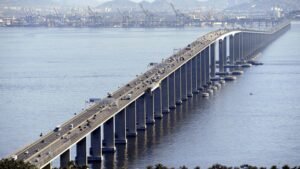 Ponte Rio-Niterói terá teste de radar que calcula velocidade média dos veículos