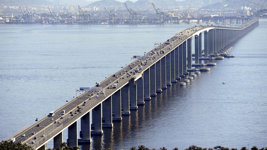 Ponte Rio-Niterói terá teste de radar que calcula velocidade média dos veículos